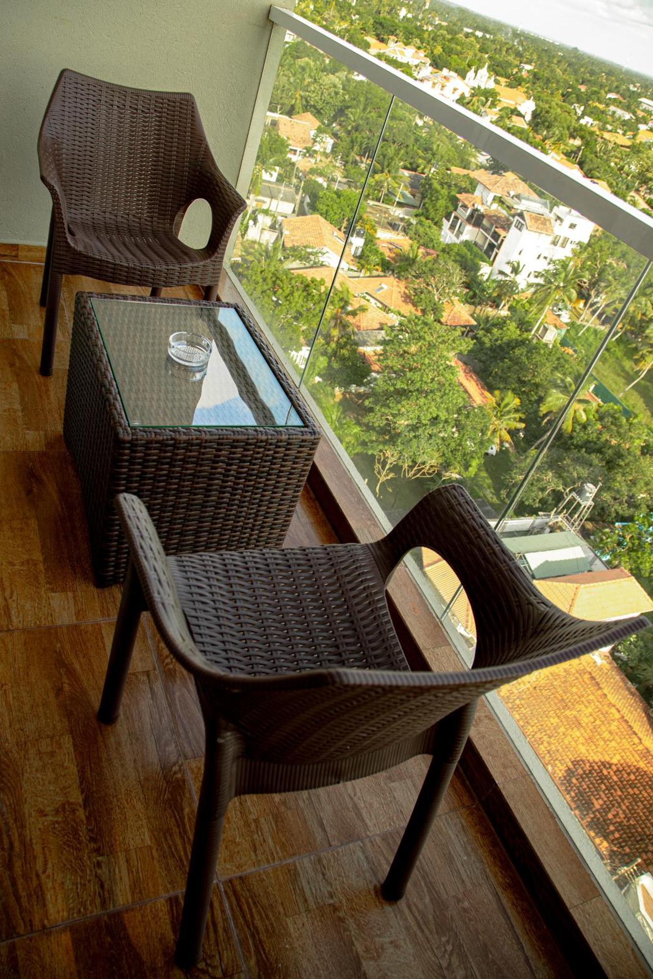 Negombo Ocean Breeze - Bliss On The Beach Luxury Apartments By Serendib Vacation Exteriér fotografie