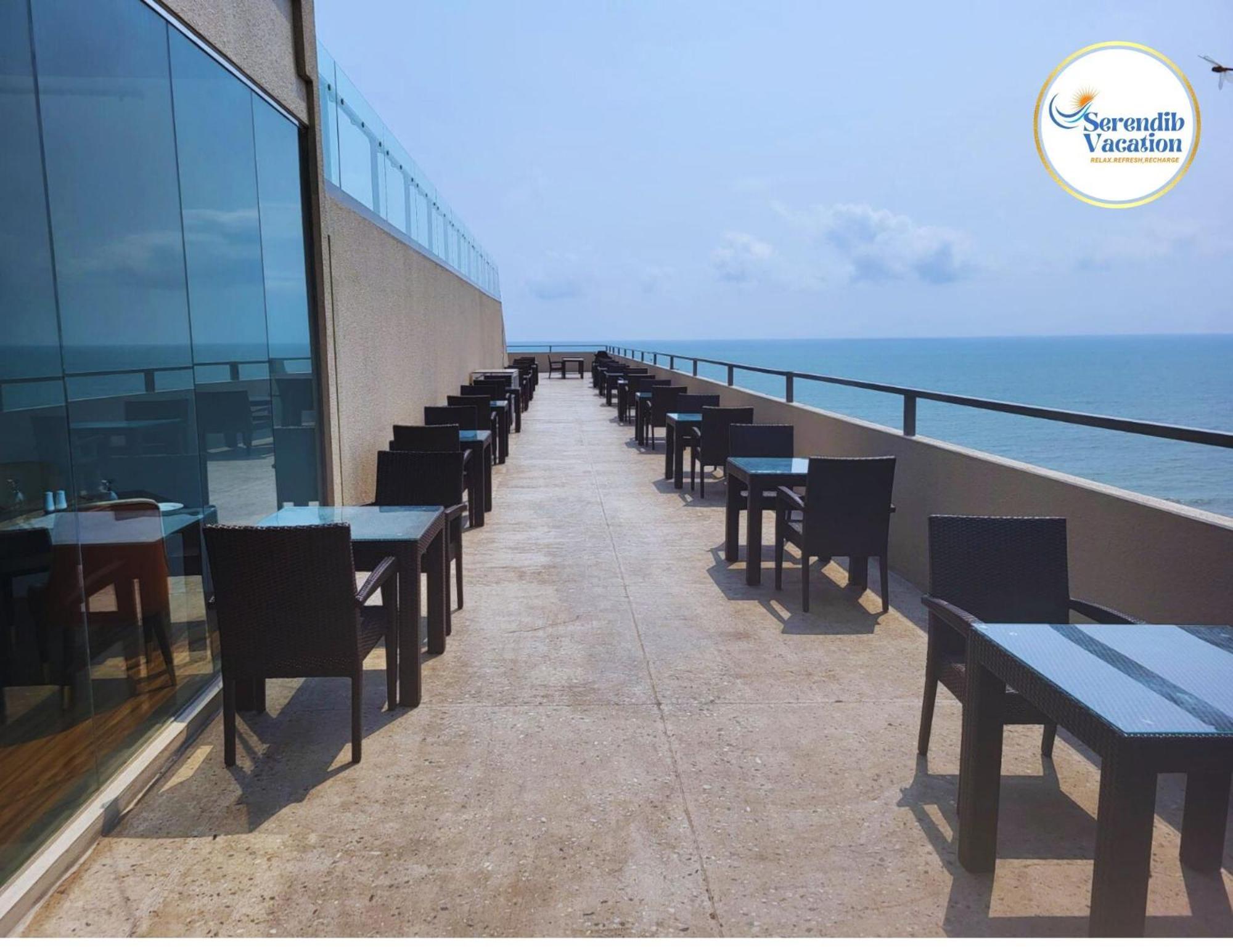 Negombo Ocean Breeze - Bliss On The Beach Luxury Apartments By Serendib Vacation Exteriér fotografie