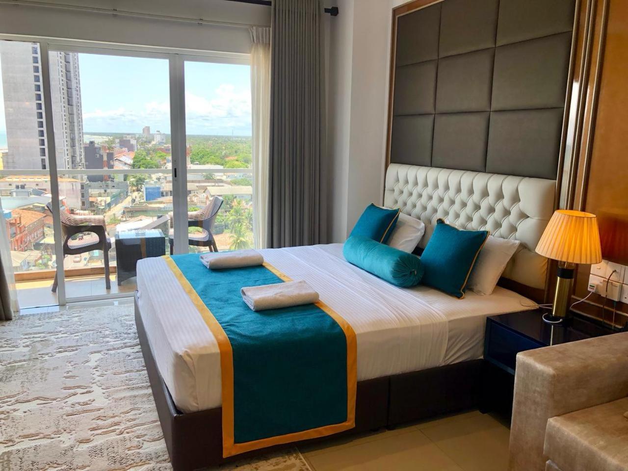 Negombo Ocean Breeze - Bliss On The Beach Luxury Apartments By Serendib Vacation Exteriér fotografie