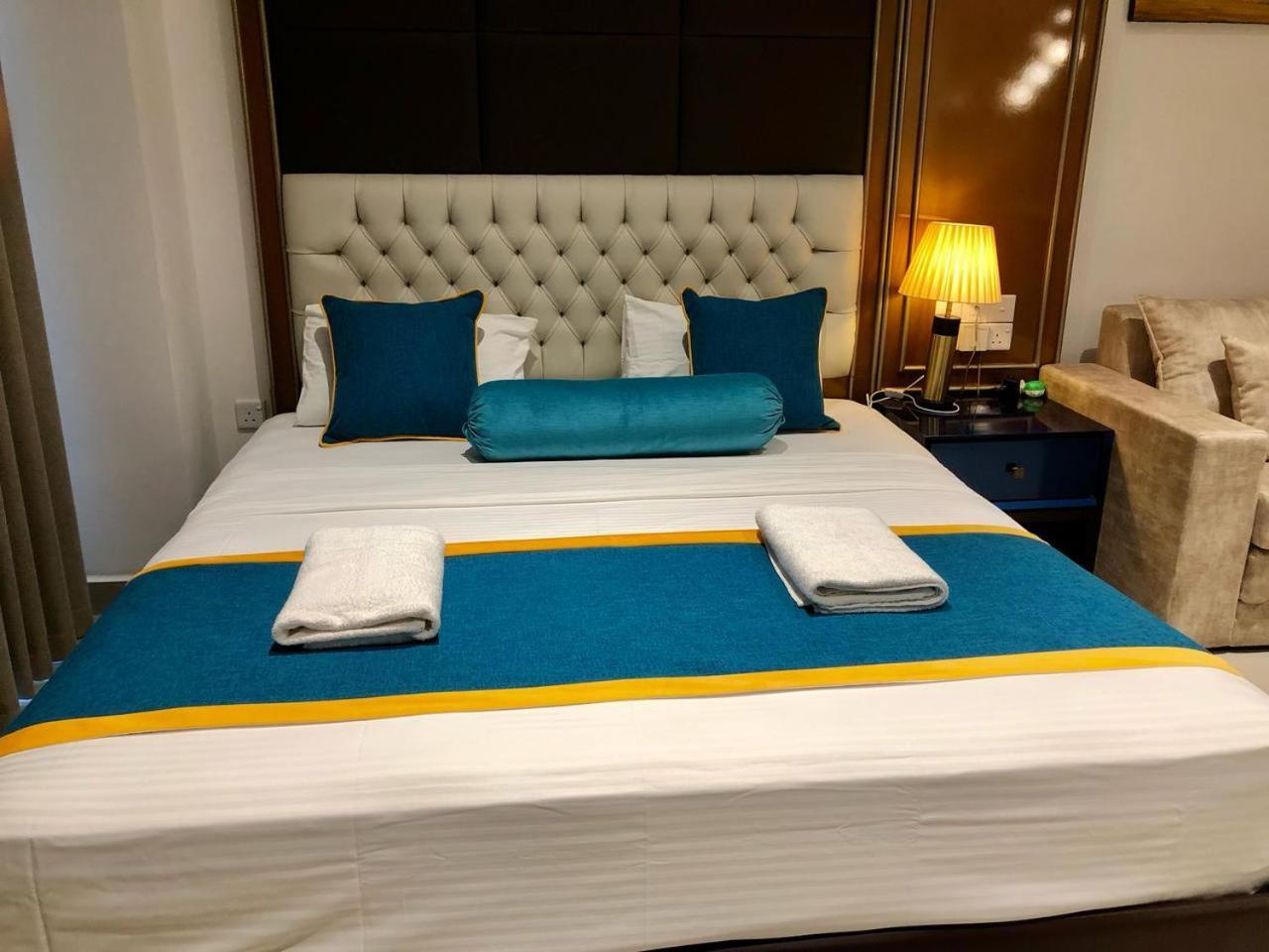 Negombo Ocean Breeze - Bliss On The Beach Luxury Apartments By Serendib Vacation Exteriér fotografie